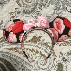 Cute Handmade Disney Ears for Disney lovers. Like New condition